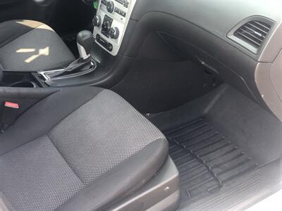 2012 Chevrolet Malibu LT   - Photo 13 - Owatonna, MN 55060
