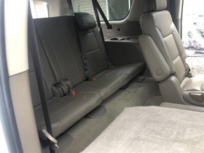 2017 Chevrolet Suburban Premier   - Photo 24 - Owatonna, MN 55060