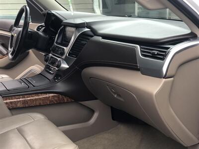 2017 Chevrolet Suburban Premier   - Photo 14 - Owatonna, MN 55060