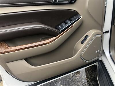 2017 Chevrolet Suburban Premier   - Photo 15 - Owatonna, MN 55060