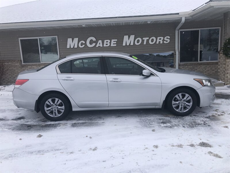 2012 Honda Accord SE   - Photo 1 - Owatonna, MN 55060