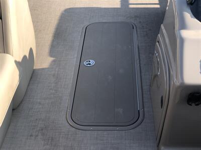 2020 SUN TRACKER FISHING PONTOON 24FT   - Photo 19 - Owatonna, MN 55060