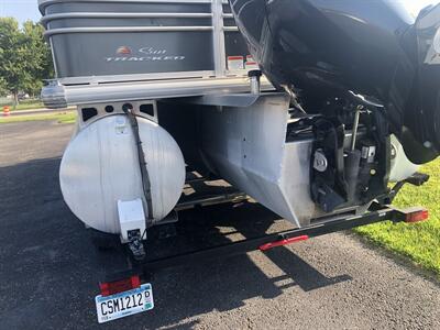2020 SUN TRACKER FISHING PONTOON 24FT   - Photo 27 - Owatonna, MN 55060