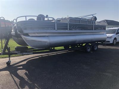 2020 SUN TRACKER FISHING PONTOON 24FT   - Photo 2 - Owatonna, MN 55060