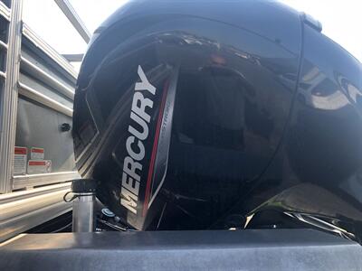 2020 SUN TRACKER FISHING PONTOON 24FT   - Photo 28 - Owatonna, MN 55060