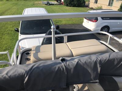 2020 SUN TRACKER FISHING PONTOON 24FT   - Photo 13 - Owatonna, MN 55060