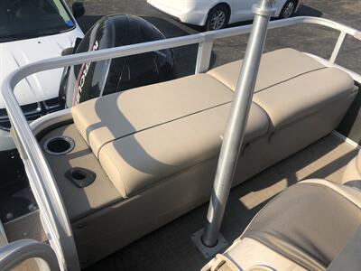 2020 SUN TRACKER FISHING PONTOON 24FT   - Photo 15 - Owatonna, MN 55060