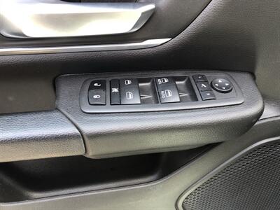 2022 RAM 1500 Big Horn   - Photo 24 - Owatonna, MN 55060