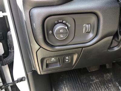 2022 RAM 1500 Big Horn   - Photo 23 - Owatonna, MN 55060
