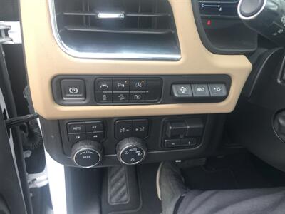 2024 Chevrolet Tahoe Premier   - Photo 20 - Owatonna, MN 55060