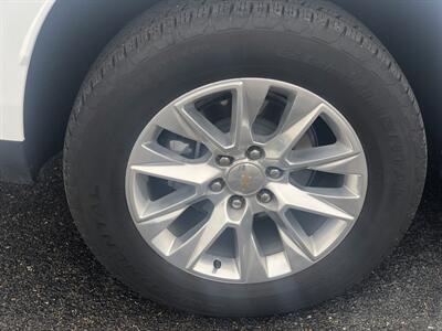 2024 Chevrolet Tahoe Premier   - Photo 11 - Owatonna, MN 55060