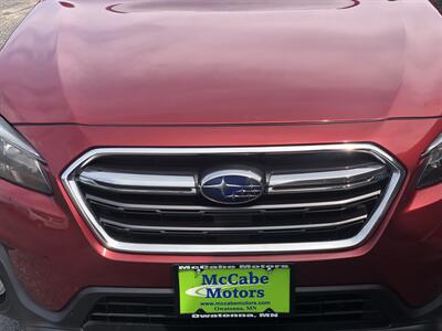 2018 Subaru Outback 2.5i Premium   - Photo 4 - Owatonna, MN 55060