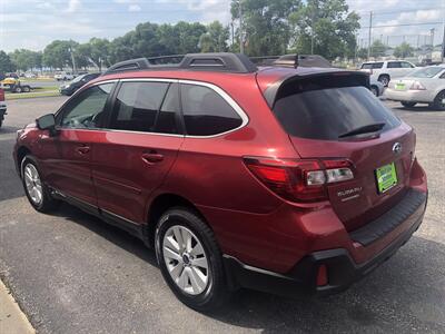 2018 Subaru Outback 2.5i Premium   - Photo 6 - Owatonna, MN 55060
