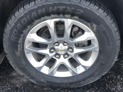 2018 Chevrolet Traverse LT Cloth   - Photo 11 - Owatonna, MN 55060