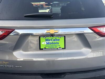 2018 Chevrolet Traverse LT Cloth   - Photo 8 - Owatonna, MN 55060