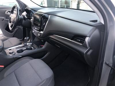 2018 Chevrolet Traverse LT Cloth   - Photo 29 - Owatonna, MN 55060