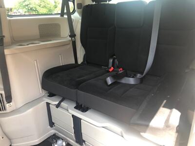 2018 Dodge Grand Caravan SE   - Photo 16 - Owatonna, MN 55060