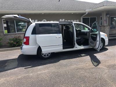 2012 Chrysler Town and Countr Touring   - Photo 19 - Owatonna, MN 55060