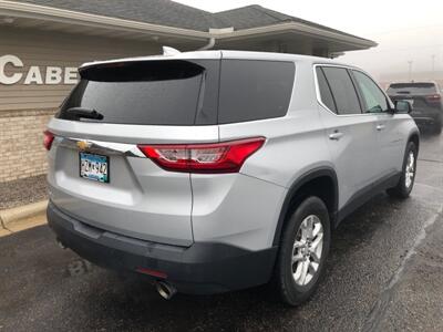 2018 Chevrolet Traverse LS   - Photo 4 - Owatonna, MN 55060