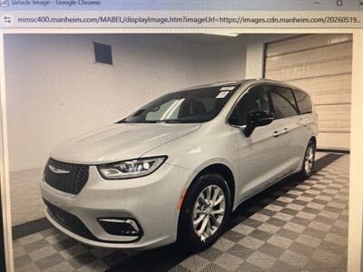 2026 Chrysler Pacifica Limited   - Photo 1 - Owatonna, MN 55060