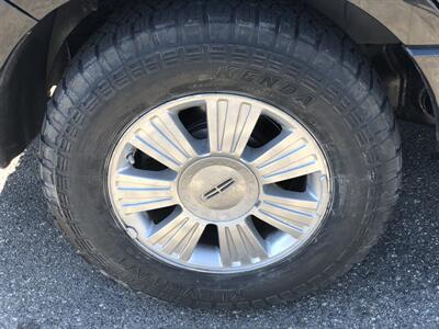 2013 Lincoln Navigator   - Photo 11 - Owatonna, MN 55060