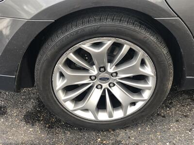 2015 Ford Taurus Limited   - Photo 11 - Owatonna, MN 55060