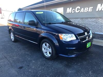 2017 Dodge Grand Caravan SE   - Photo 2 - Owatonna, MN 55060