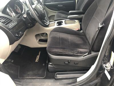 2014 Dodge Grand Caravan SXT   - Photo 13 - Owatonna, MN 55060