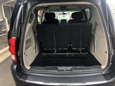 2014 Dodge Grand Caravan SXT   - Photo 18 - Owatonna, MN 55060