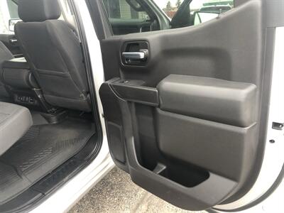 2020 Chevrolet Silverado 1500 LT   - Photo 17 - Owatonna, MN 55060