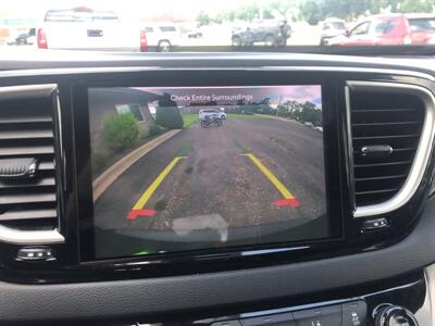 2023 Chrysler Pacifica Touring L   - Photo 25 - Owatonna, MN 55060