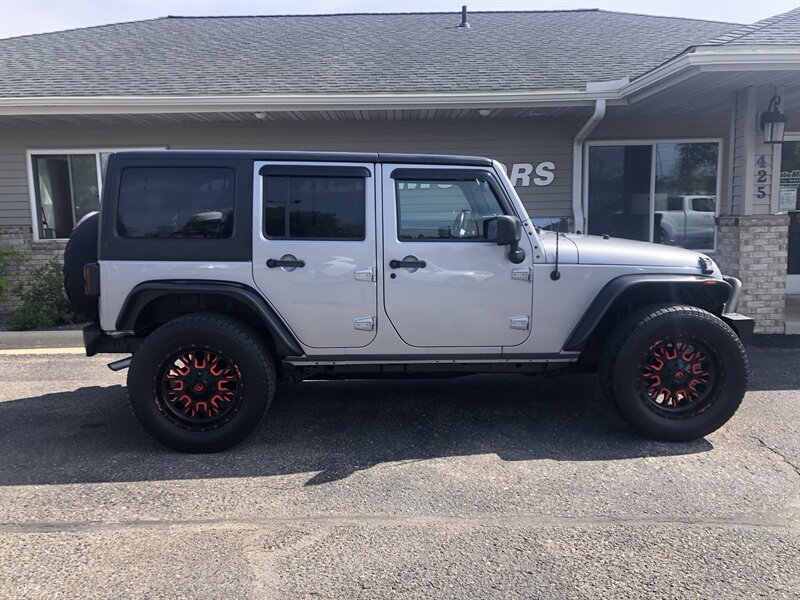 2016 Jeep Wrangler Unlimited Sport   - Photo 1 - Owatonna, MN 55060