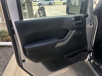 2016 Jeep Wrangler Unlimited Sport   - Photo 16 - Owatonna, MN 55060