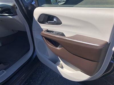 2021 Chrysler Voyager LX   - Photo 18 - Owatonna, MN 55060