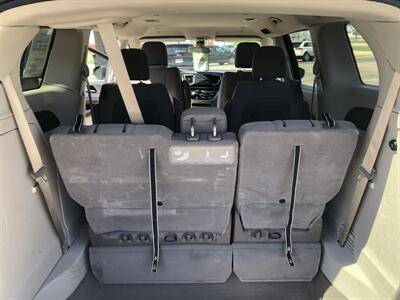 2021 Chrysler Voyager LX   - Photo 14 - Owatonna, MN 55060