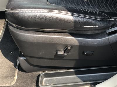 2014 Chrysler Town and Country Touring-L   - Photo 13 - Owatonna, MN 55060