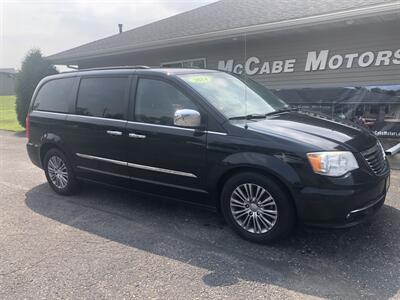 2014 Chrysler Town and Country Touring-L   - Photo 2 - Owatonna, MN 55060