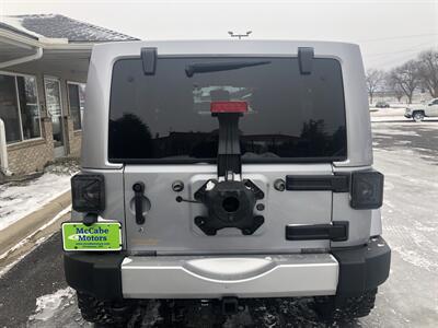 2014 Jeep Wrangler Unlimited Sahara   - Photo 7 - Owatonna, MN 55060