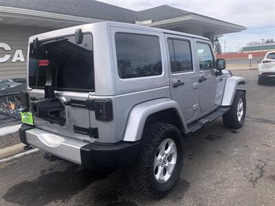 2014 Jeep Wrangler Unlimited Sahara   - Photo 8 - Owatonna, MN 55060
