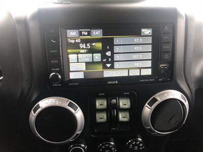 2014 Jeep Wrangler Unlimited Sahara   - Photo 25 - Owatonna, MN 55060