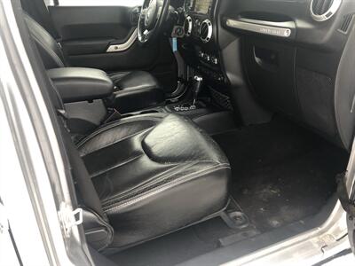2014 Jeep Wrangler Unlimited Sahara   - Photo 13 - Owatonna, MN 55060