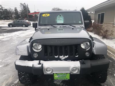 2014 Jeep Wrangler Unlimited Sahara   - Photo 5 - Owatonna, MN 55060