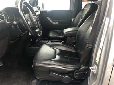 2014 Jeep Wrangler Unlimited Sahara   - Photo 19 - Owatonna, MN 55060