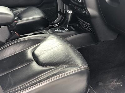 2014 Jeep Wrangler Unlimited Sahara   - Photo 14 - Owatonna, MN 55060
