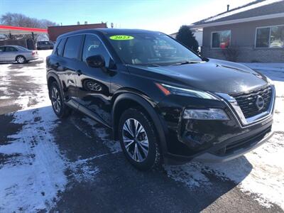 2023 Nissan Rogue SV   - Photo 2 - Owatonna, MN 55060