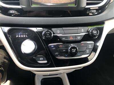 2023 Chrysler Voyager LX   - Photo 28 - Owatonna, MN 55060