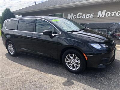 2023 Chrysler Voyager LX   - Photo 2 - Owatonna, MN 55060