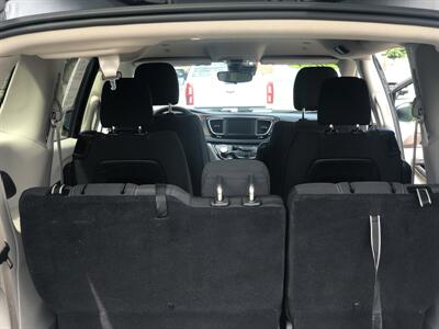 2023 Chrysler Voyager LX   - Photo 16 - Owatonna, MN 55060
