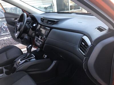 2020 Nissan Rogue SV   - Photo 34 - Owatonna, MN 55060