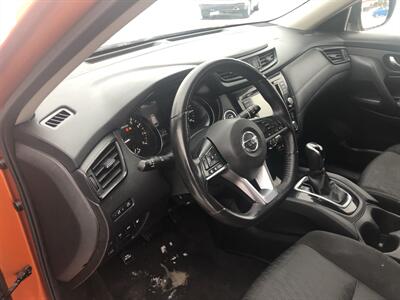 2020 Nissan Rogue SV   - Photo 14 - Owatonna, MN 55060